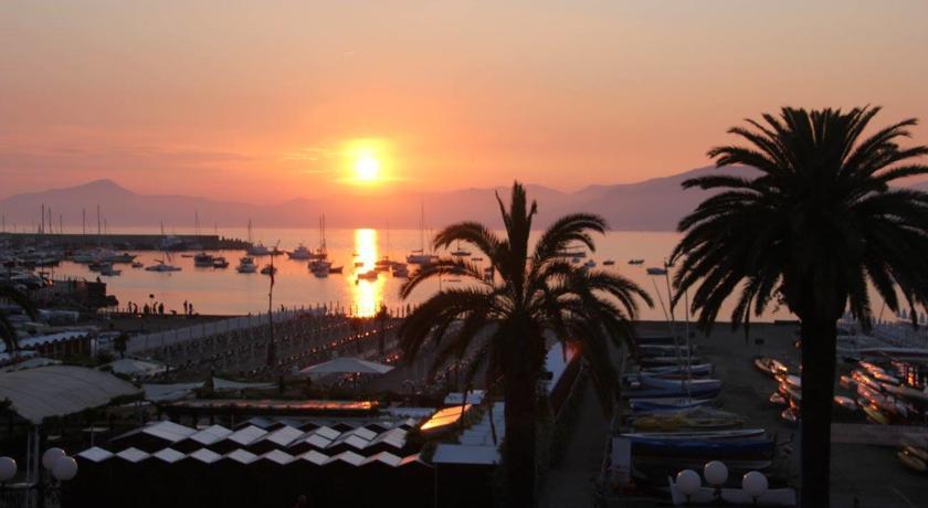 B&B Portobello Σέστρι Λεβάντε Εξωτερικό φωτογραφία